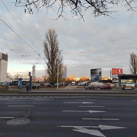 Lady Mabel'S Apartment Near To Arena, Puskas Stadion And City Park, With Guarded Parking Place Budapeste Exterior foto
