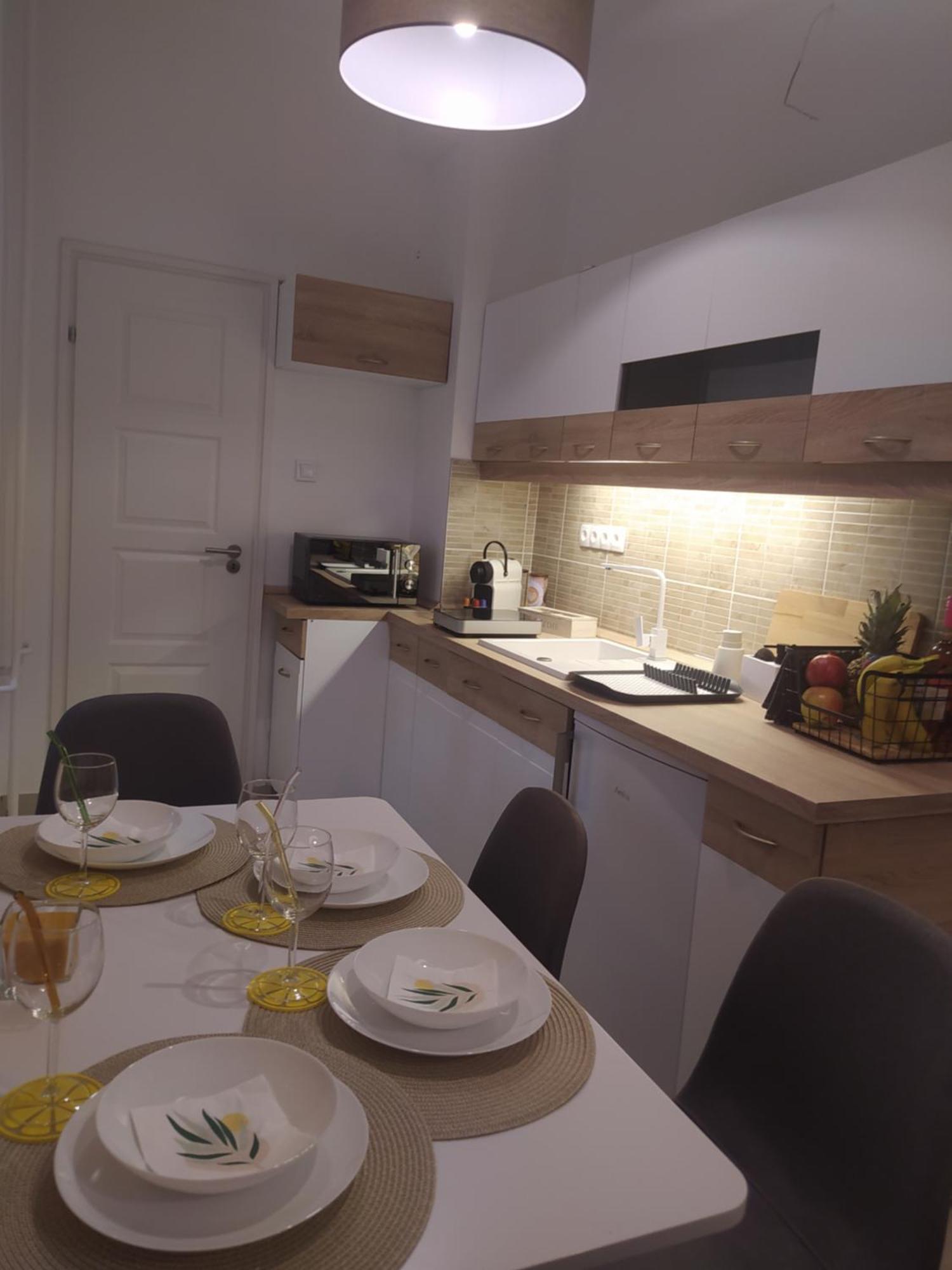 Lady Mabel'S Apartment Near To Arena, Puskas Stadion And City Park, With Guarded Parking Place Budapeste Exterior foto